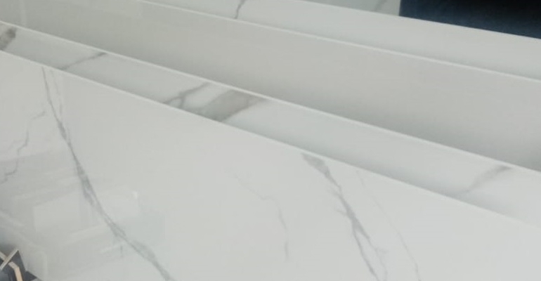 Подоконники из керамогранита - Calacatta Oro 15 мм